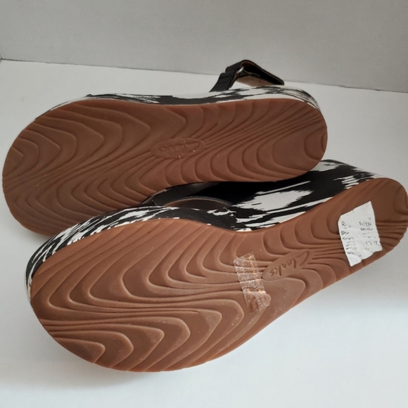 NWOT Clarks sandals size 8M - Picture 6 of 6